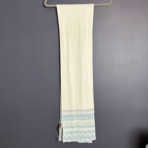 Chico's Fall Winter Scarf Ivory and Ice Blue Pattern 100% Rayon cozy soft NEW